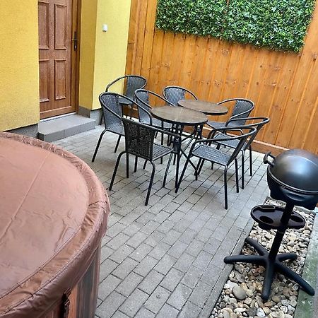 Ferienwohnung Arviz Apartman Szegedin Exterior foto