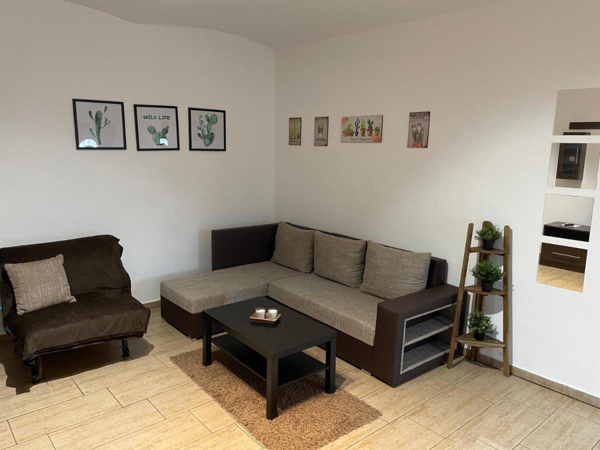 Ferienwohnung Arviz Apartman Szegedin Exterior foto