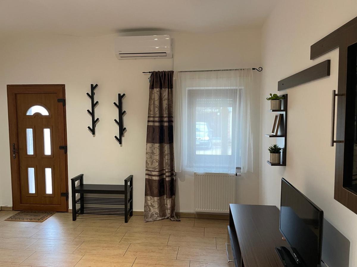 Ferienwohnung Arviz Apartman Szegedin Exterior foto