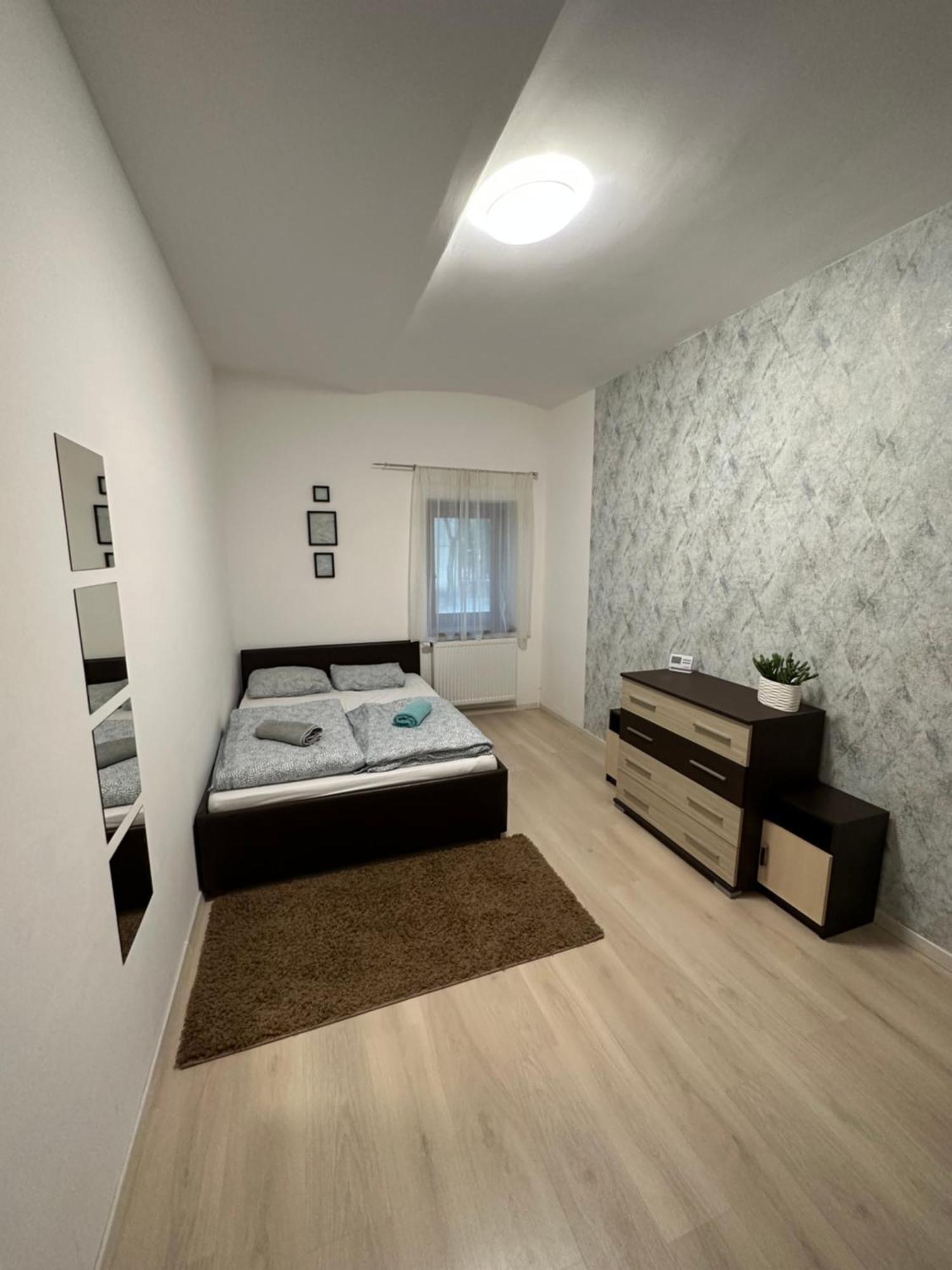 Ferienwohnung Arviz Apartman Szegedin Exterior foto